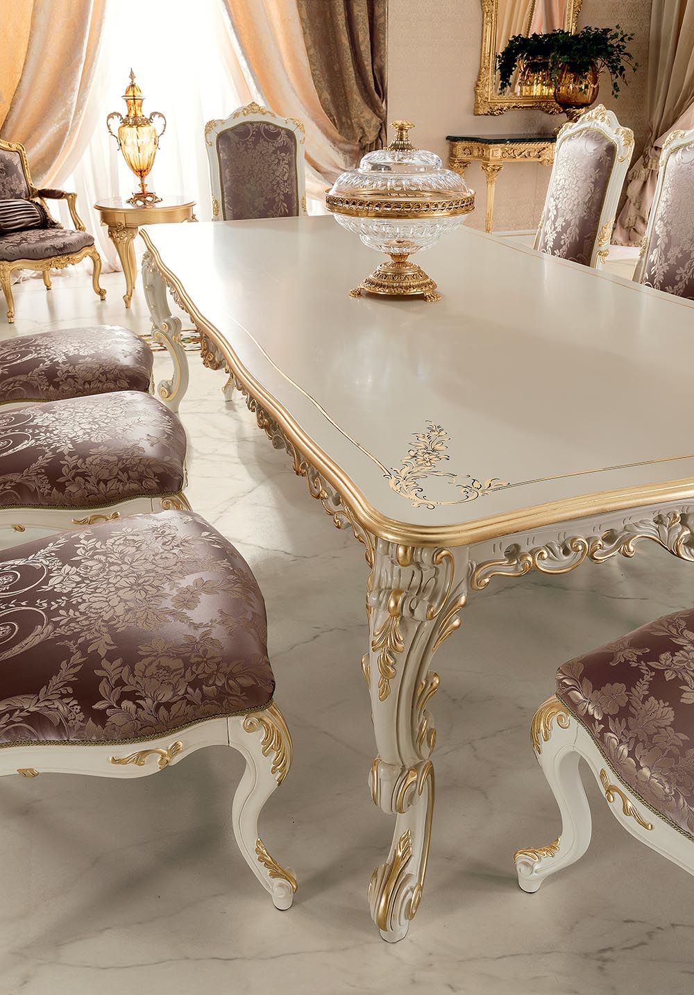 Luxury Dining Experiences: Designing Your Dream Italian Dining Room