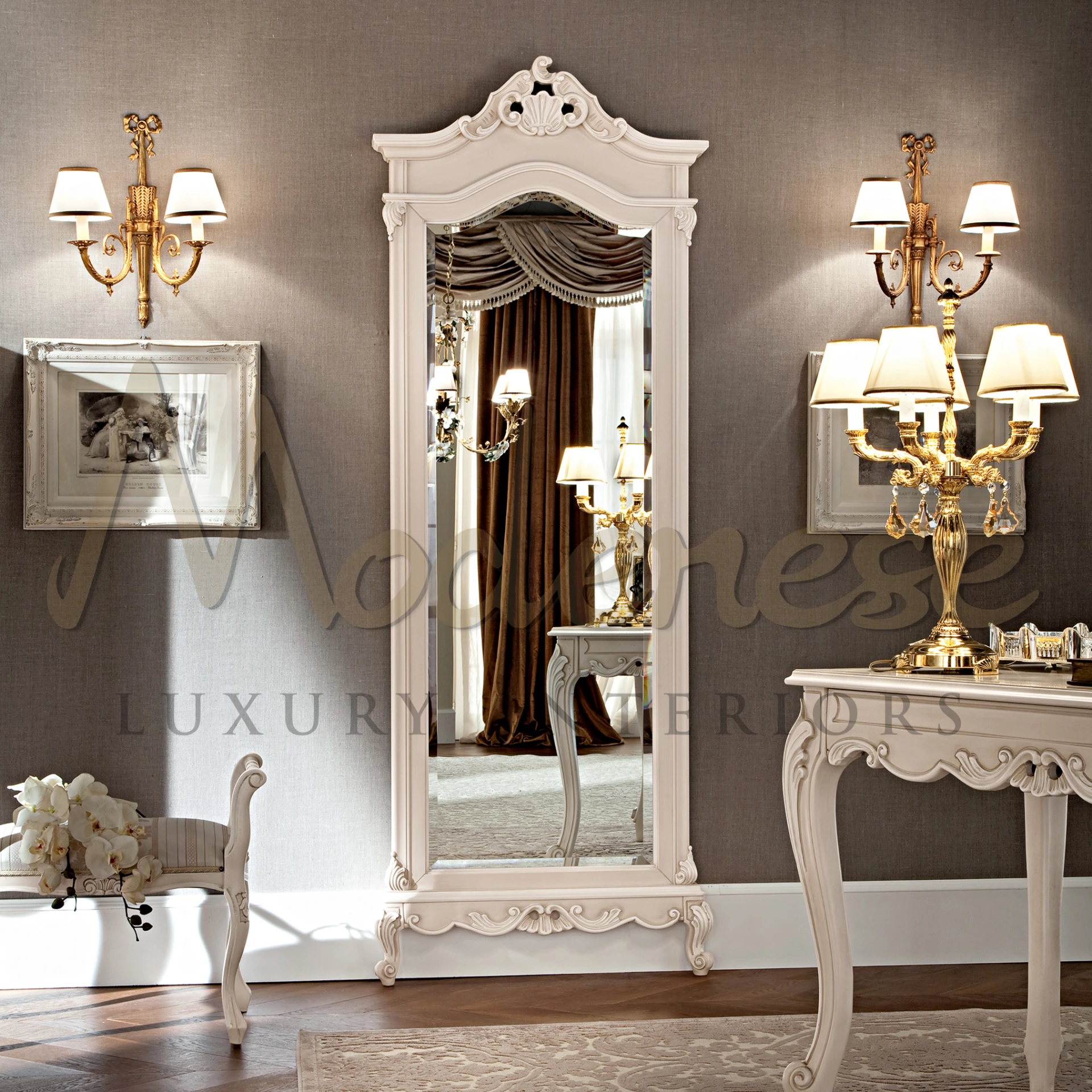 Elegant Wall Mirror with White Patina for classical bedrooms