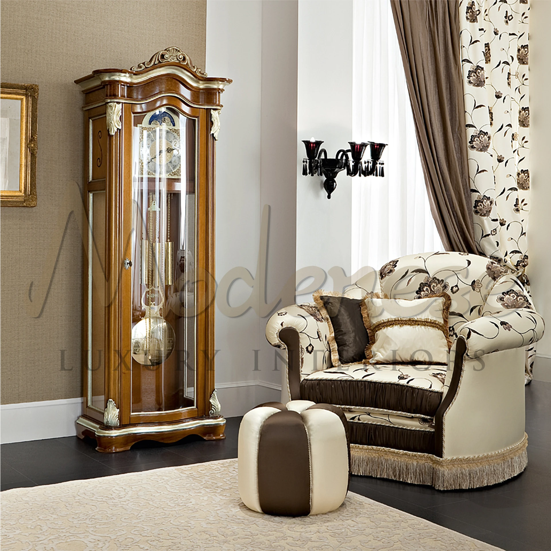 Luxury Italian Elegance Pendulum Clock by Modenese in baroque design
