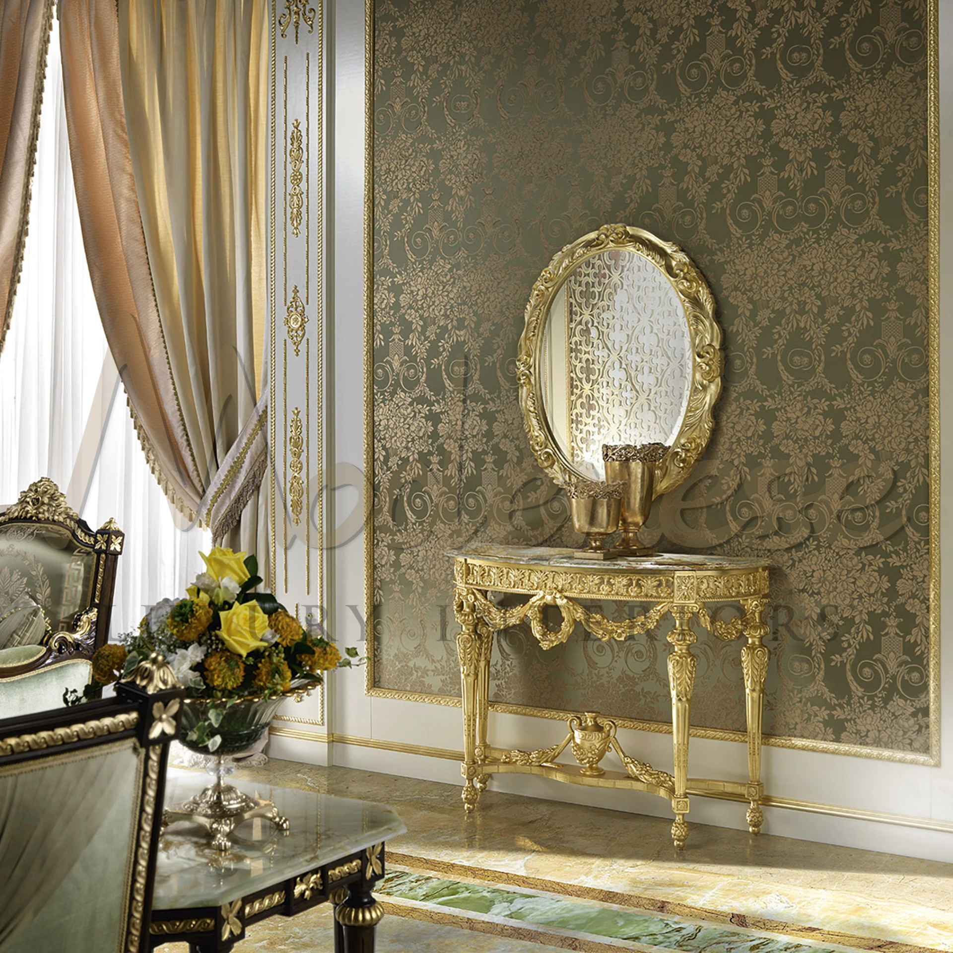 Luxury Entryway Décor: Ornate Gold Console for Grand Impressions