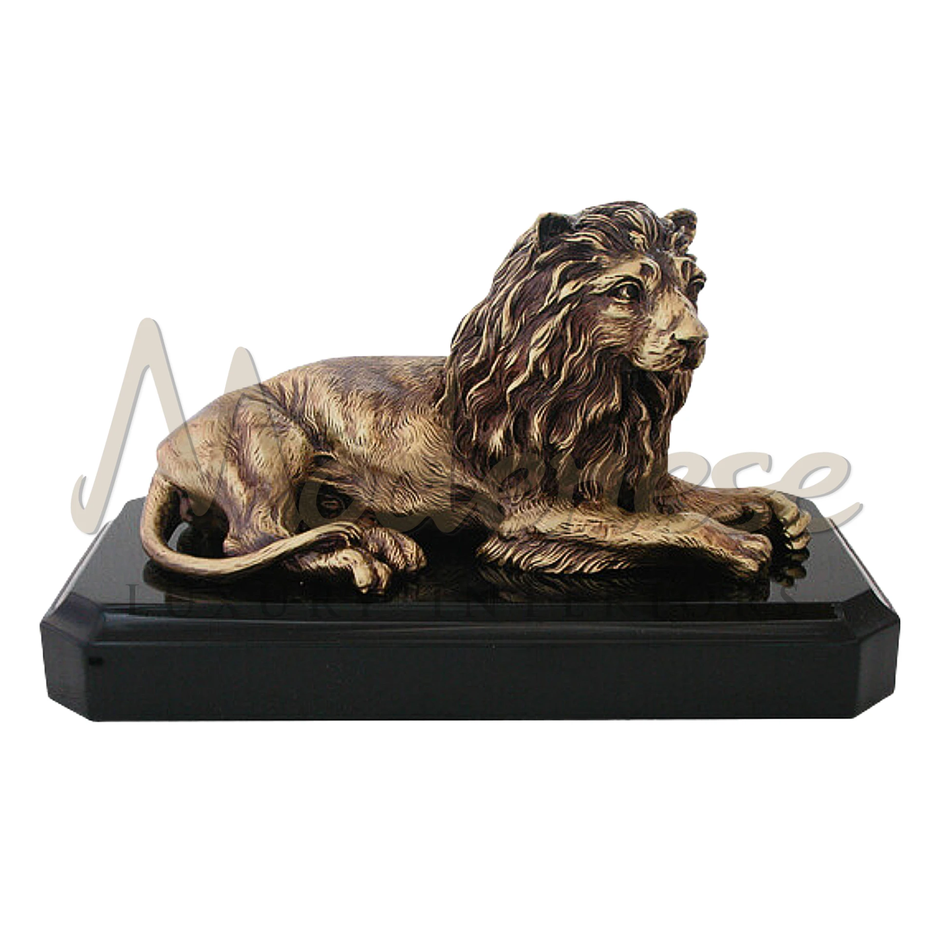 Classic Gold Lion Decor: Symbol of power and courage, ideal for luxury interior decor enthusiasts.