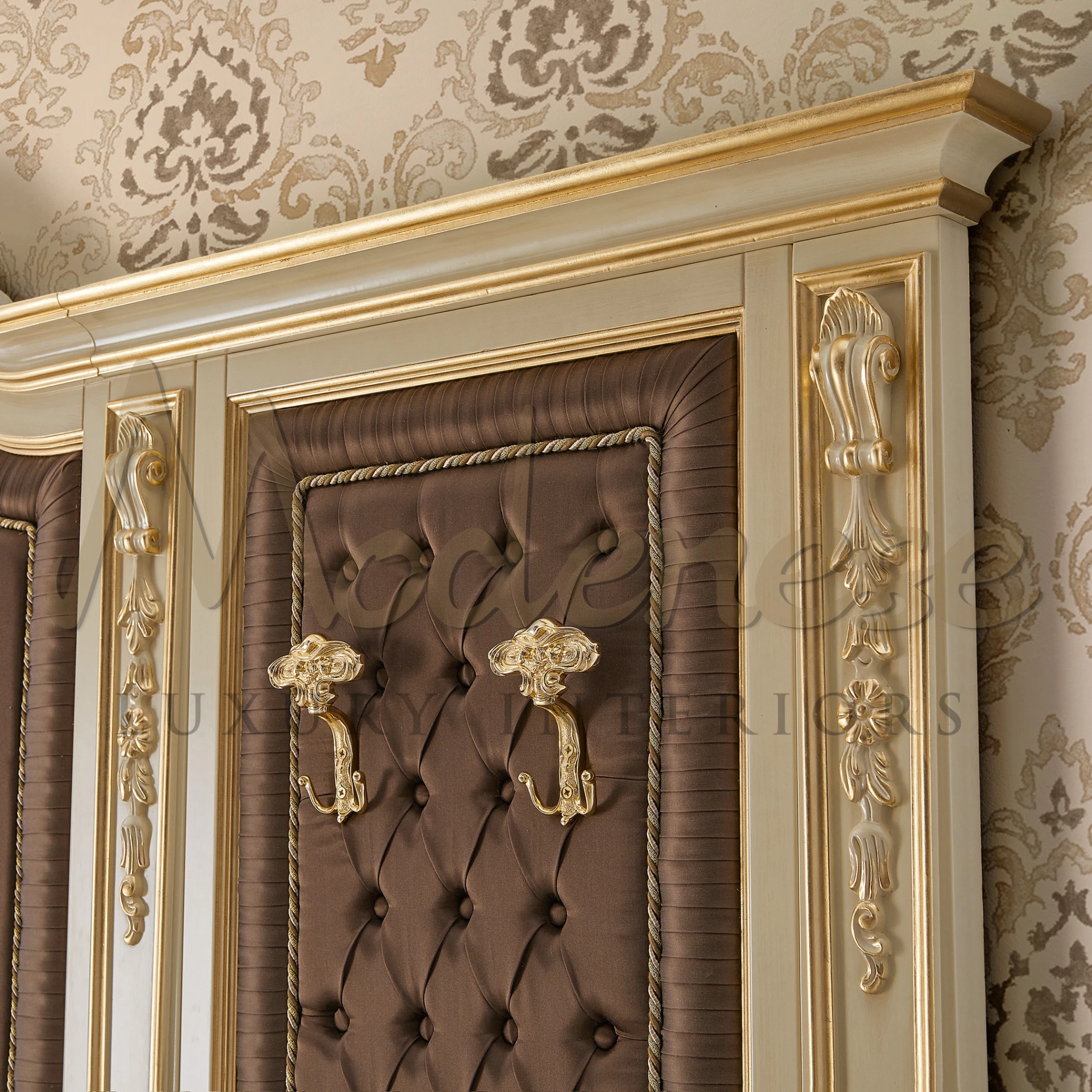 Elegant Entrance Panel showcasing exquisite upholstery work, ideal for adding a touch of luxury to your home's entrance.
