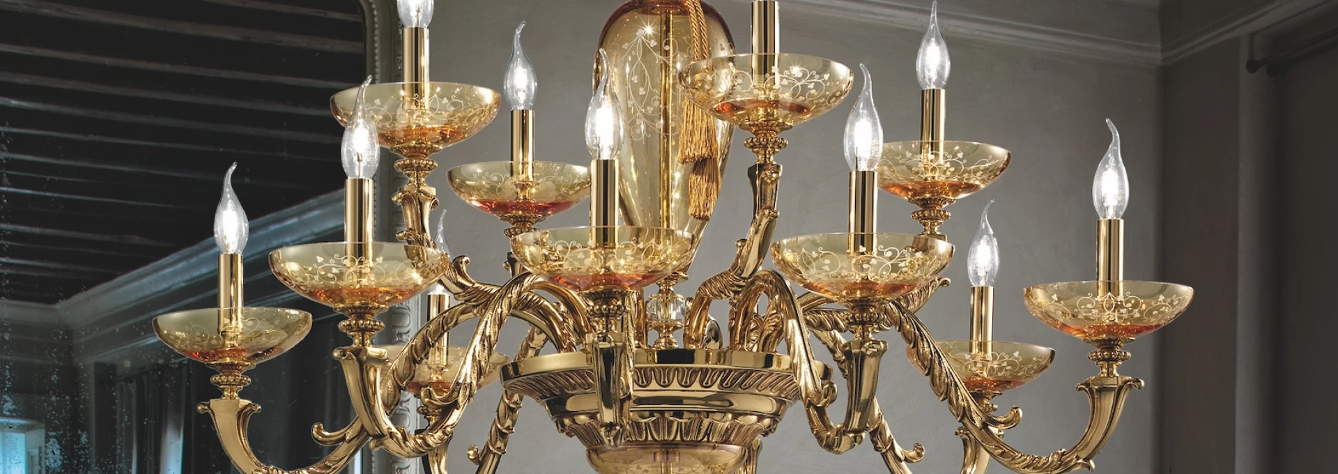 Modenese Classic Chandeliers and Lamps for Luxurious Spaces